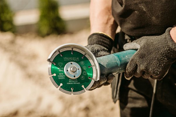 Comment persuader votre syndic d'opter pour l'installation d'un puits de lumière : 10 astuces efficaces à découvrir